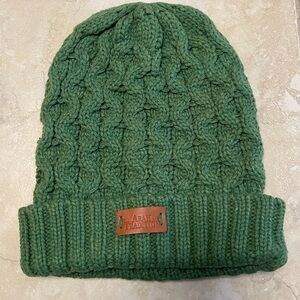 Aran Tradition Unisex Cable Knit Beanie Hat Color green New Without Tags